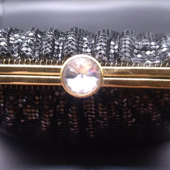 Vintage Whiting & Davis Black Mesh Metal Evening Bag Purse Rhinestone kiss lock - Picture 3 of 7